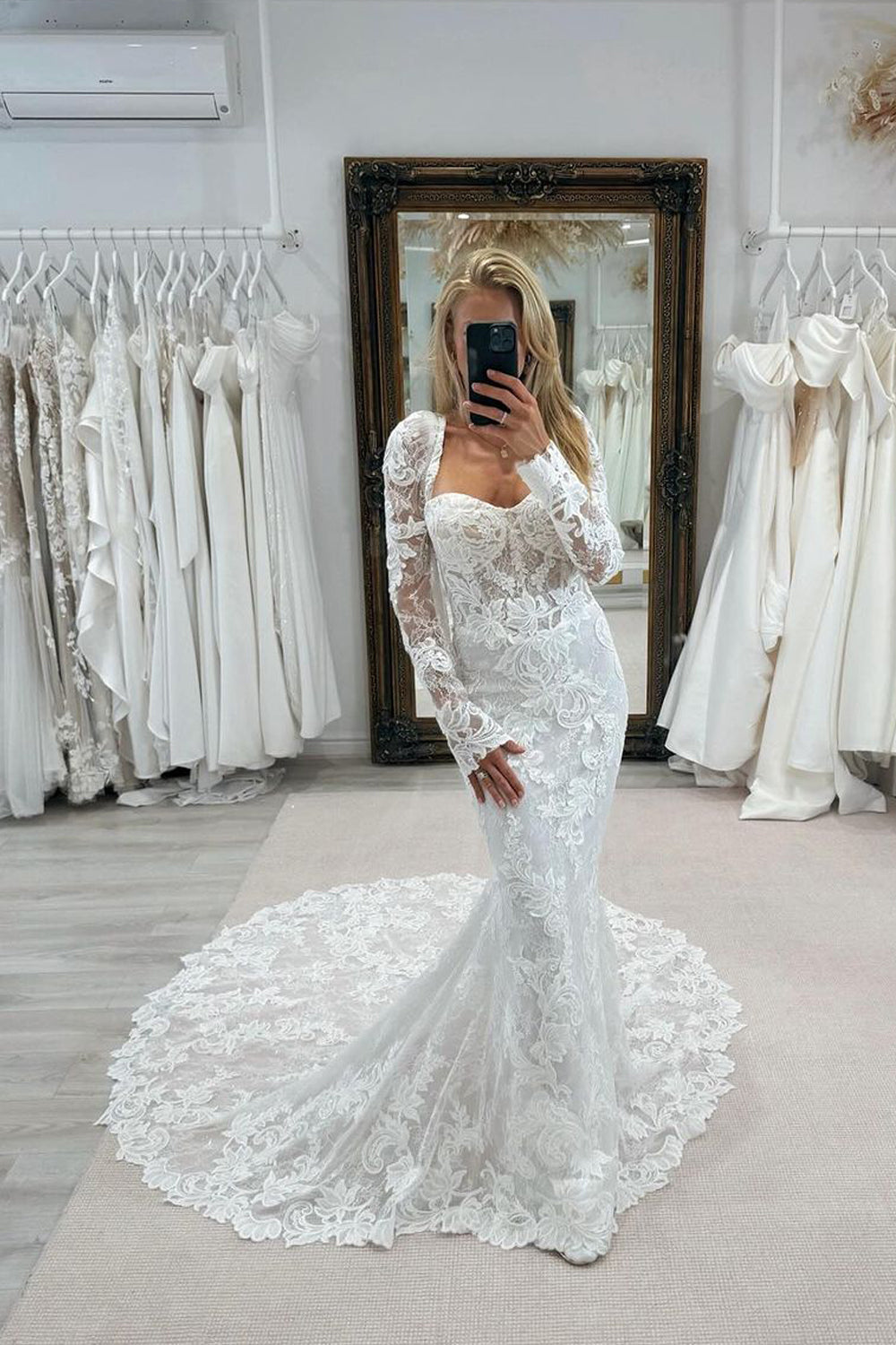 Elegant Mermaid Sweetheart Lace Wedding Dresses with Appliques VK24101409