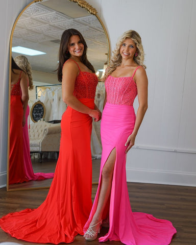 Elegant Red Mermaid Scoop Neck Satin Long Prom Dress with Beading