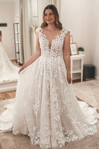 Bohemian A Line V Neck Lace Tulle Wedding Dresses with Appliques