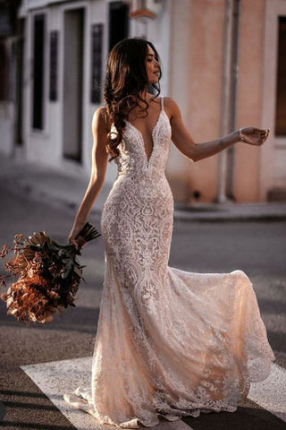 Elegant Mermaid V Neck Lace Champagne Wedding Dresses with Appliques VK112122