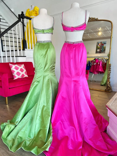 Cute Mermaid Scoop Neck Fuchsia Satin Beaded Prom Dresses With Bow